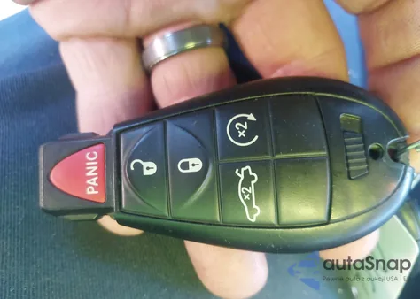 2013 Dodge Challenger Sxt z USA, uszkodzony, nr VIN 2C3CDYAG5DH524908